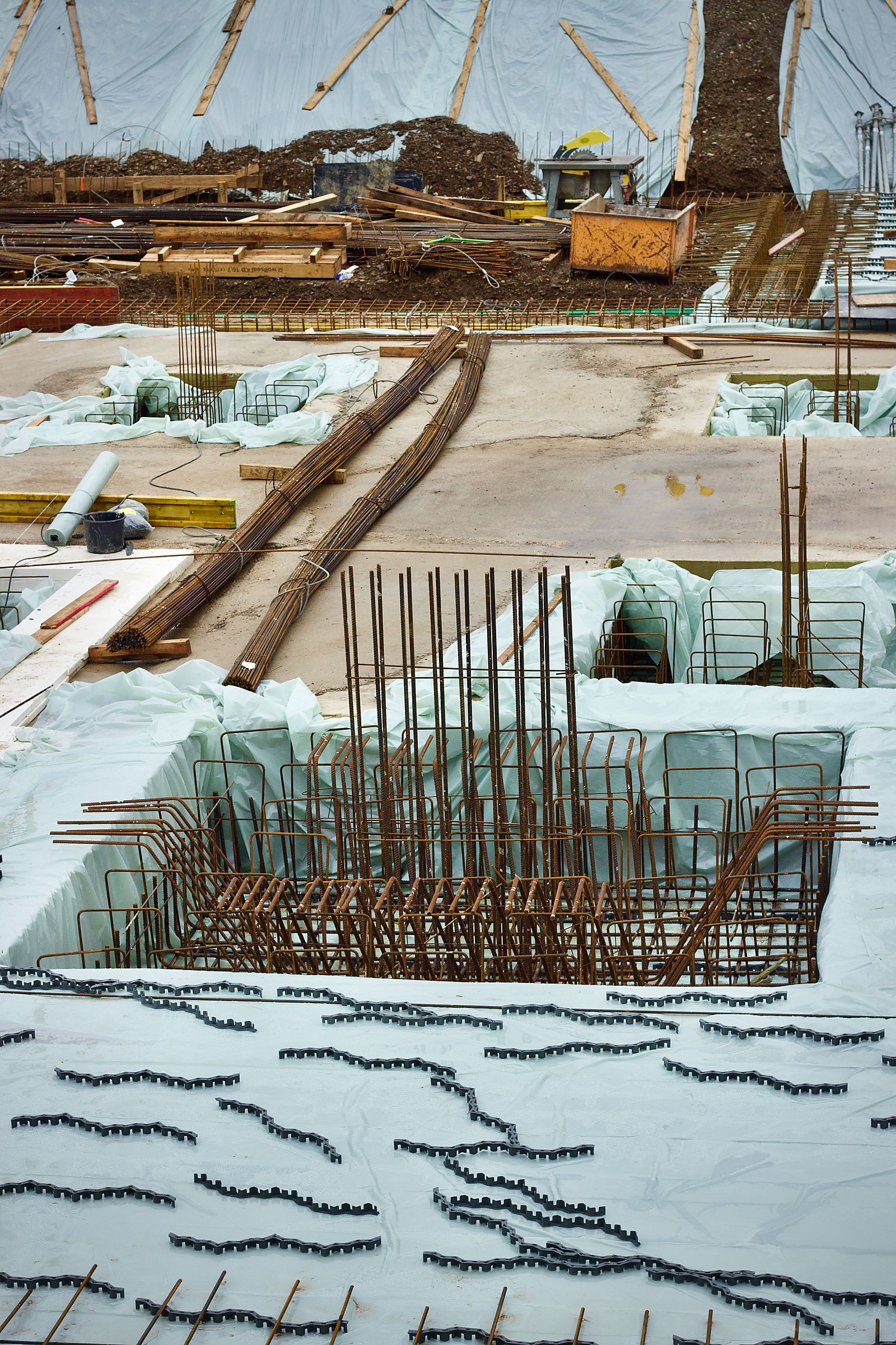 Commercial foundation reinforcement and concrete work